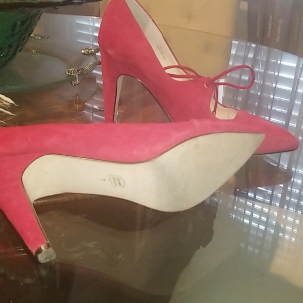 Red heels - Picture 5 of 5
